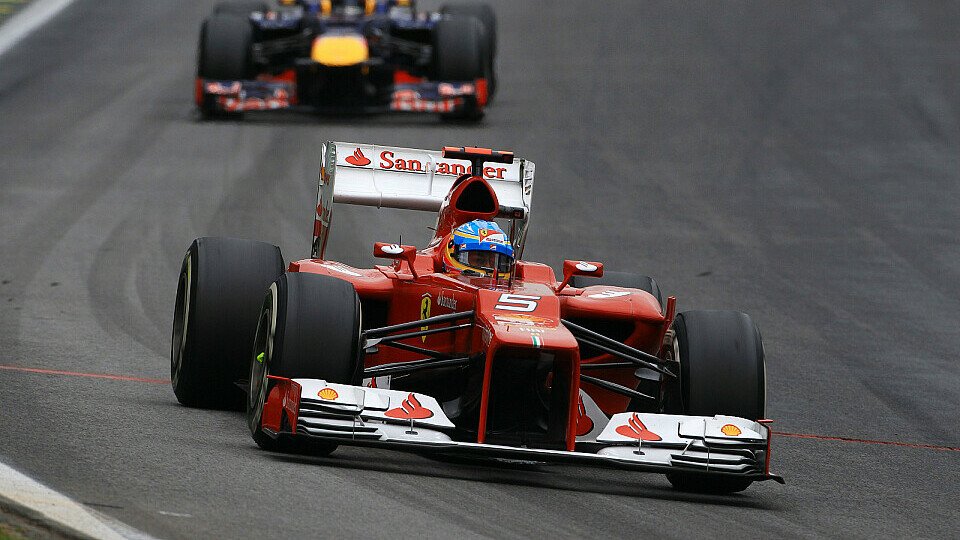 Fernando Alonso: Drei Punkte fehlen zum Titel, Foto: Sutton