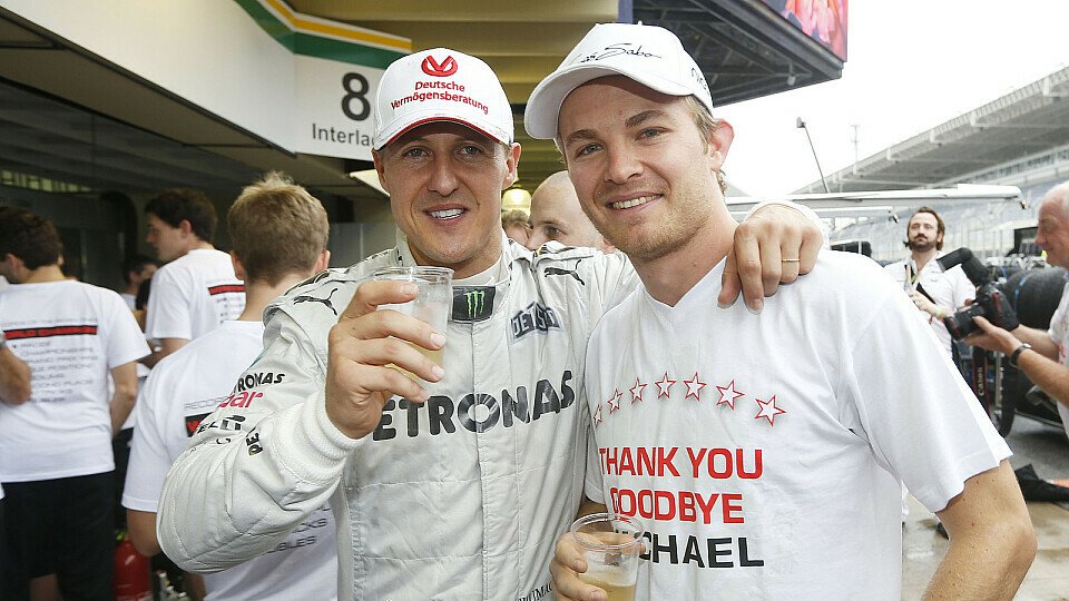 Nico Rosberg gibt zu, dass er duch Schumachers Abschied profitiert, Foto: Mercedes-Benz