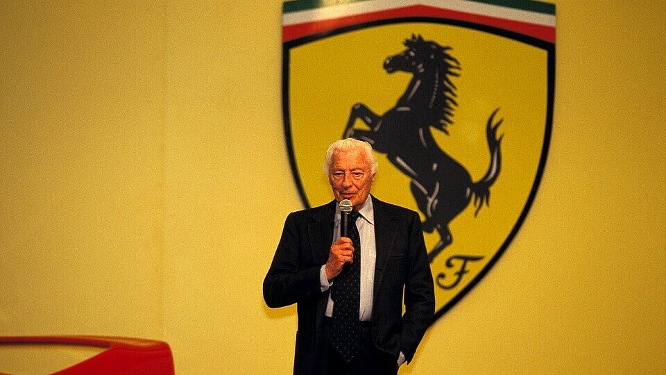 Der ehemalige Ferrari-Inhaber Gianni Agnelli verstarb heute, den 27. Januar, vor 20 Jahren, Foto: Sutton