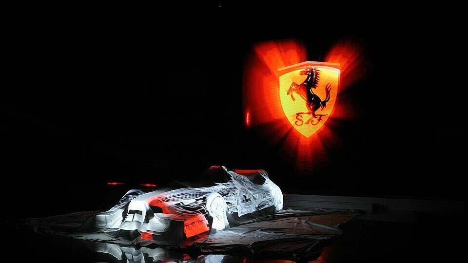 Heute enthüllt Ferrari Vettels neues Auto - den SF15-T, Foto: Ferrari