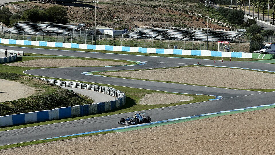Nico Rosberg drehte am Montag bereits die erste Runde zu Filmaufnahmen, Foto: Sutton