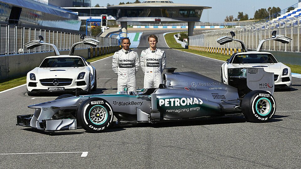 Mercedes formiert sich neu: 2013 fährt Lewis Hamilton neben Nico Rosberg, Foto: Mercedes AMG