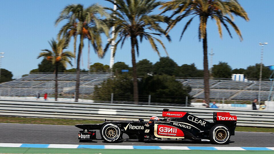 Romain Grosjean fuhr den neuen Lotus E21 zuerst in Jerez, Foto: Sutton