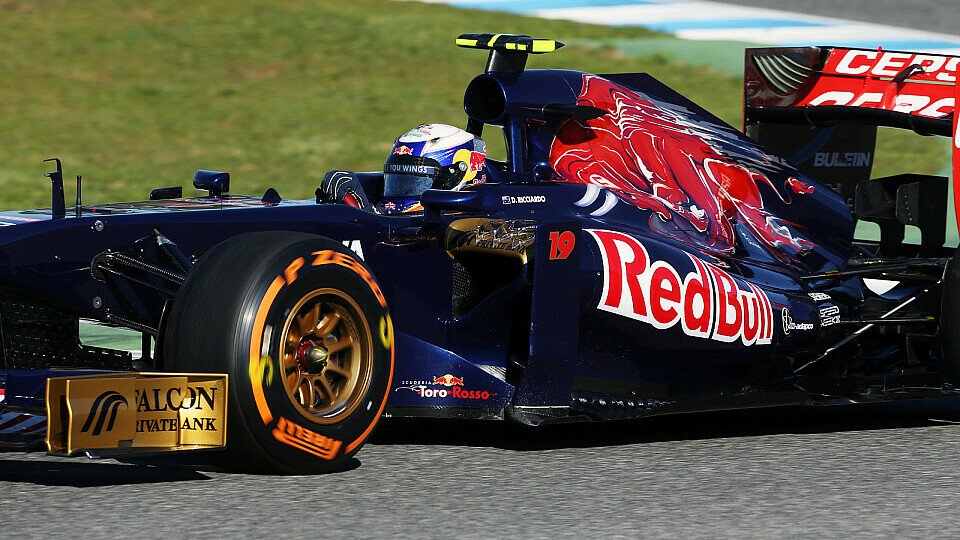 Daniel Ricciardo freut sich, wieder in einem Formel-1-Auto zu sitzen, Foto: Sutton