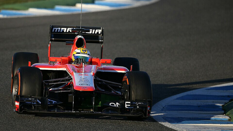 Luiz Razia sorgte bei seinem Marussia-Debüt für rote Flaggen, Foto: Sutton