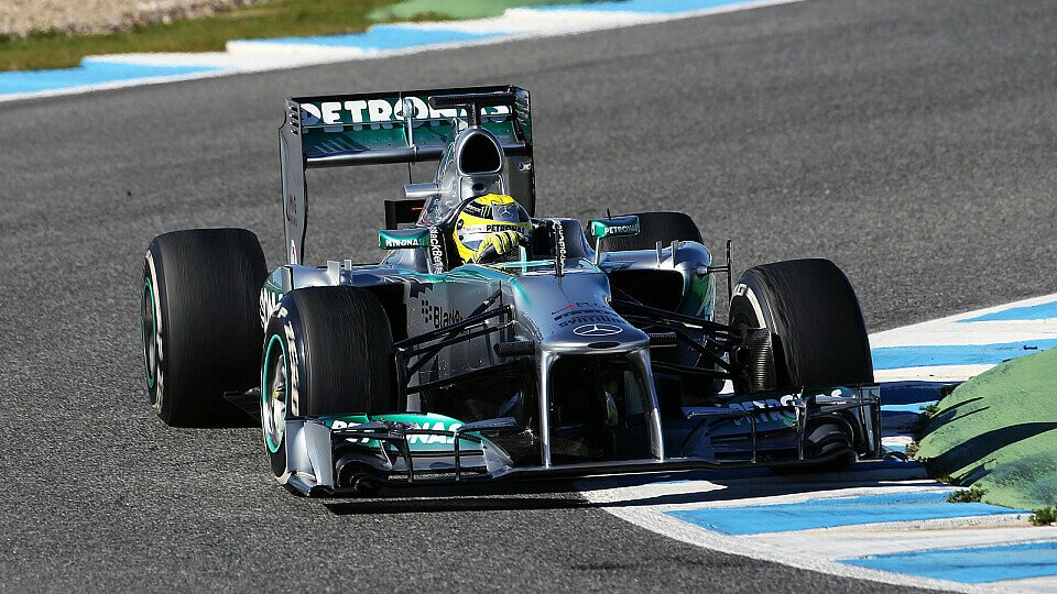 Nico Rosberg durfte erstmals den neuen Frontflügel testen, Foto: Sutton