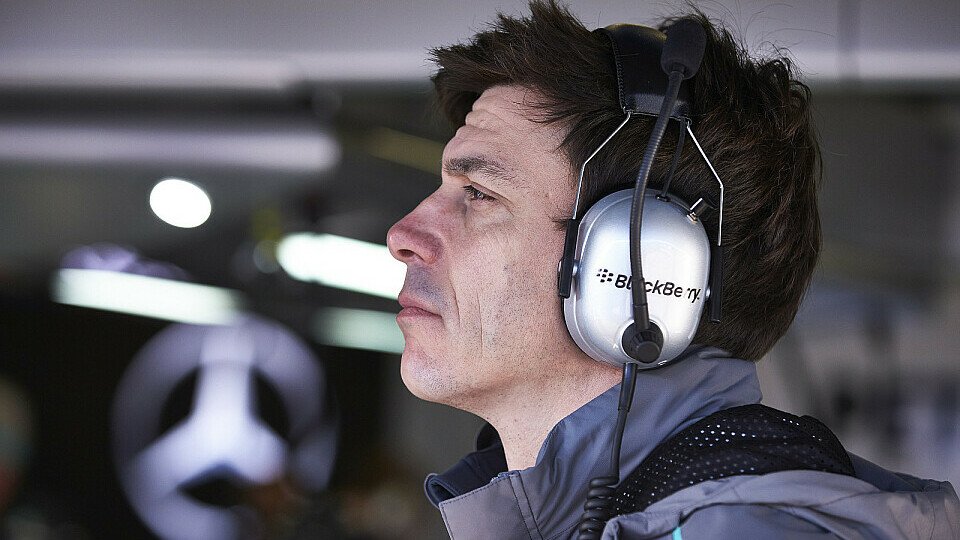 Wolff bremst die Erwartungen an sein Team, Foto: Mercedes AMG