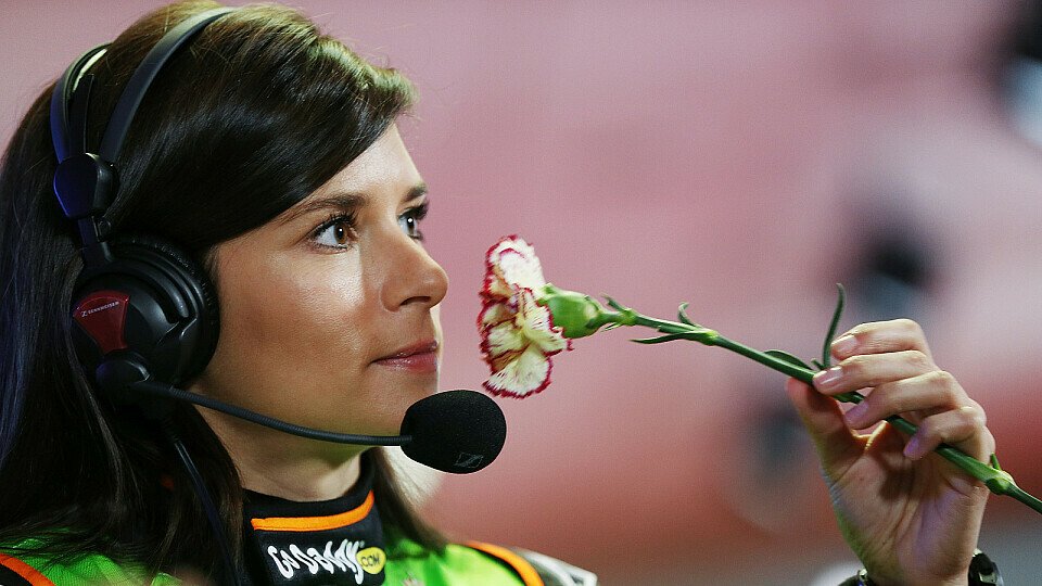 Gern gesehener Gast in jedem Fahrerlager der Welt: Danica Patrick, Foto: NASCAR