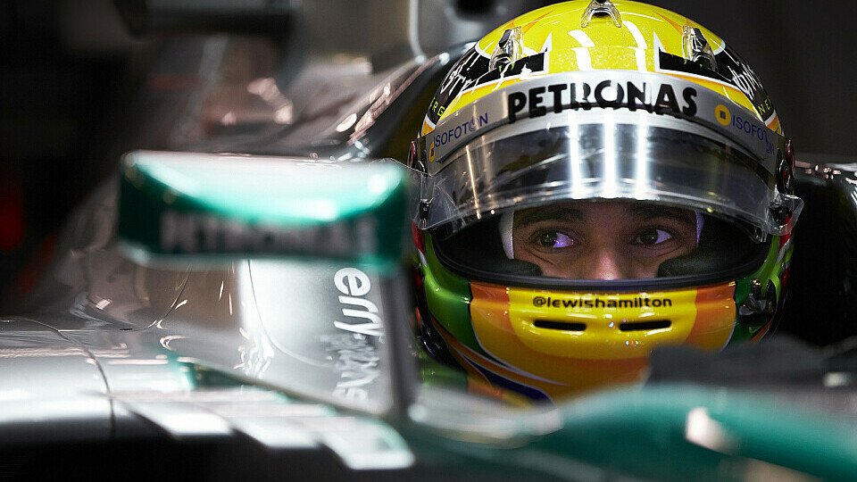Lewis Hamilton will 2013 den Stern zum Glänzen bringen, Foto: Mercedes AMG