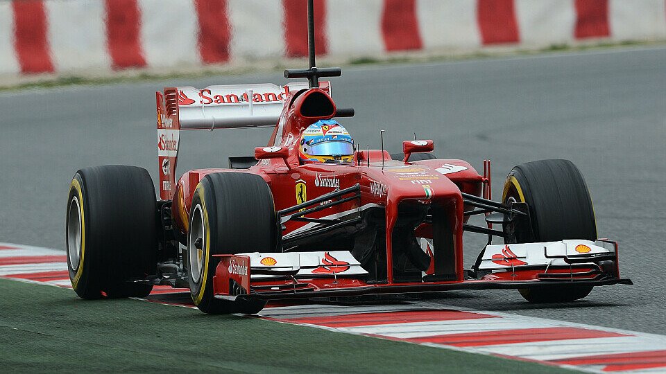 Fernando Alonso zeigte sich bei den Testfahrten bereits in guter Form, Foto: Sutton
