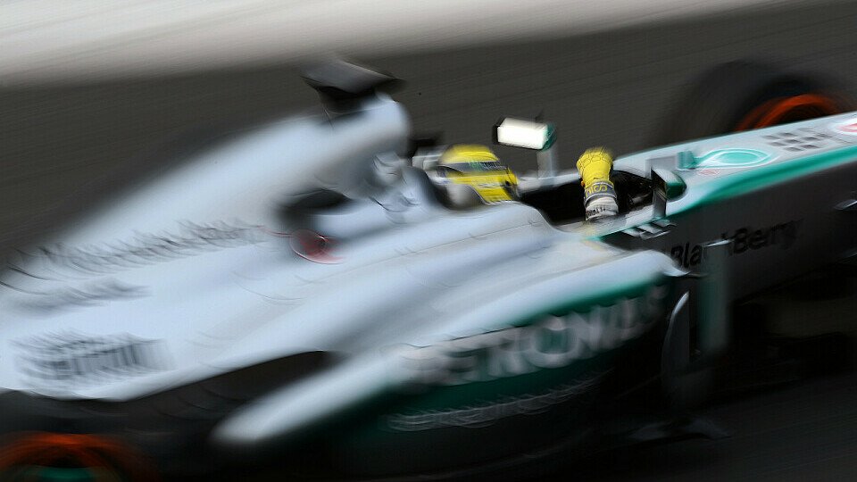 Nico Rosberg glaubt an die Siegfähigkeit des W04, Foto: Sutton
