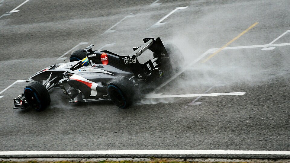 Das kalte, unwirtliche Wetter passt den Pirelli-Reifen gar nicht, Foto: Sutton