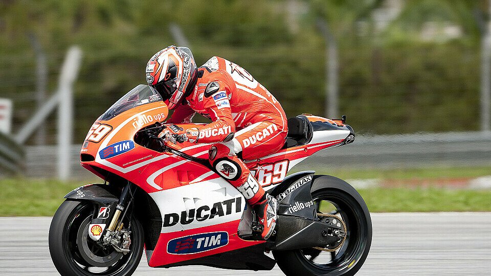 Nicky Hayden unterstrich die Verbesserung beim Anbremsen als sehr positiv, Foto: Ducati