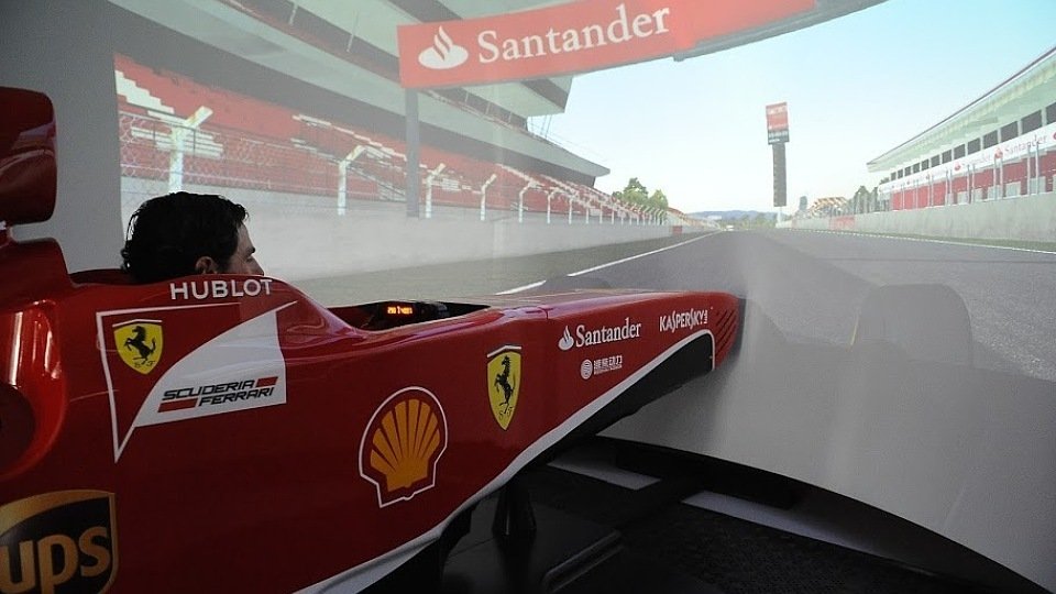 Pedro de la Rosa wird den Sitz im Simulator gelegentlich für Kimi Räikkönen räumen, Foto: Santander