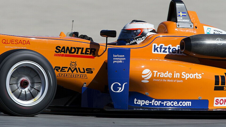 Felix Rosenqvist musste sich nach einem Fehler geschlagen geben, Foto: FIA F3
