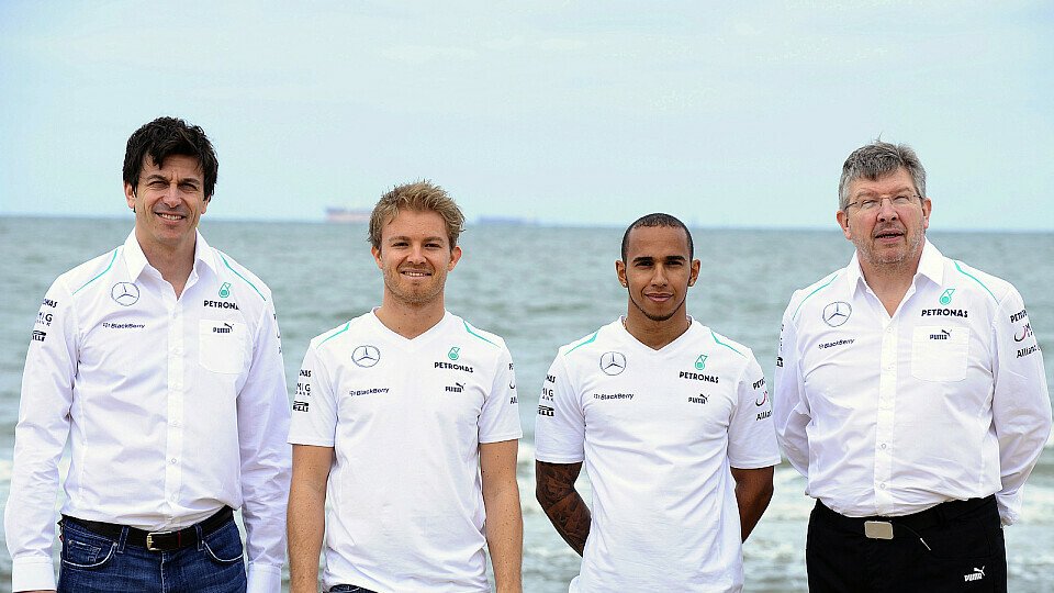 Brawn sieht Hamilton und Rosberg als stärkste Paarung an, Foto: Sutton