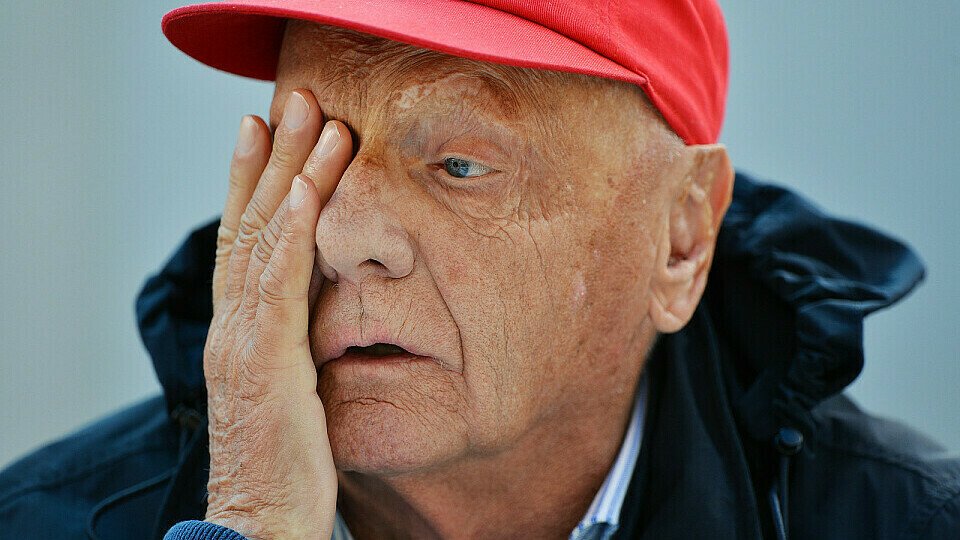 Niki Lauda mag kaum noch hinschauen: Die Reifensituation in der F1 findet er unerträglich, Foto: Sutton