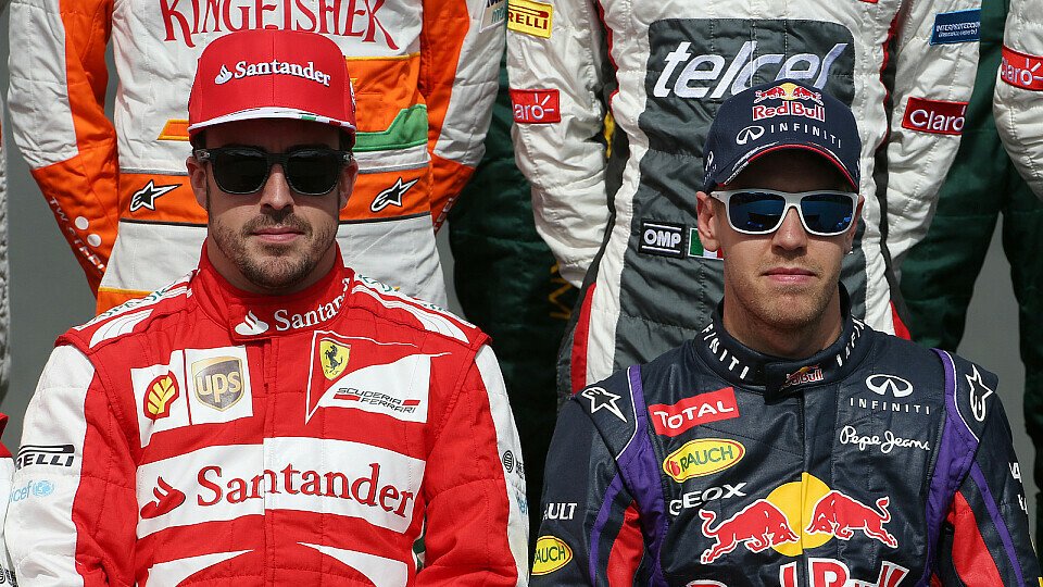 Bei den coolen Sonnenbrillen nehmen sich Alonso & Vettel nichts - auf der Strecke laut Villeneuve schon, Foto: Sutton
