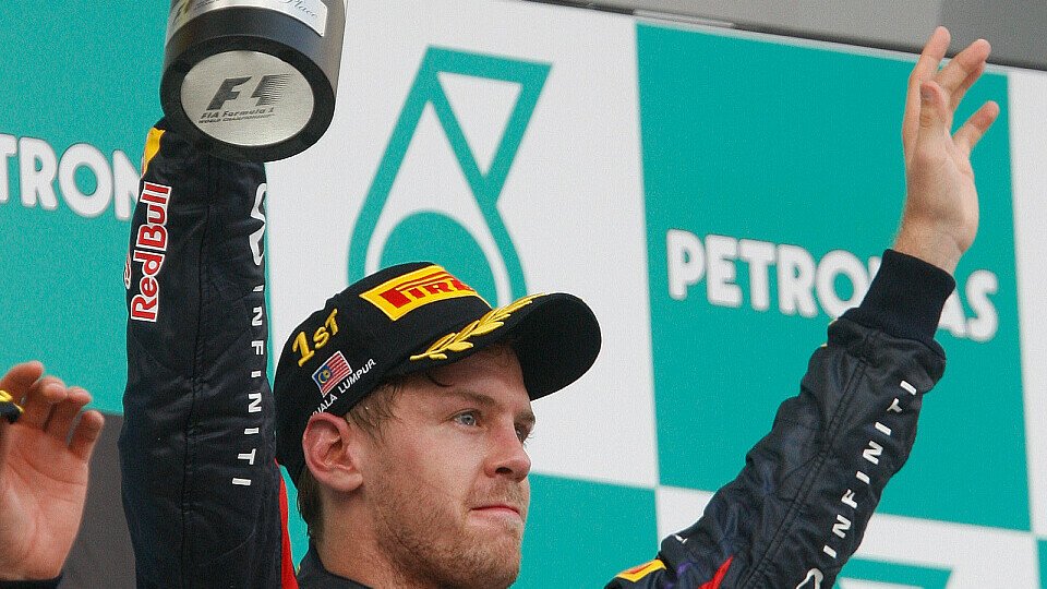 Sebastian Vettel gewinnt in Malaysia - glücklich ist aber anders, Foto: Sutton