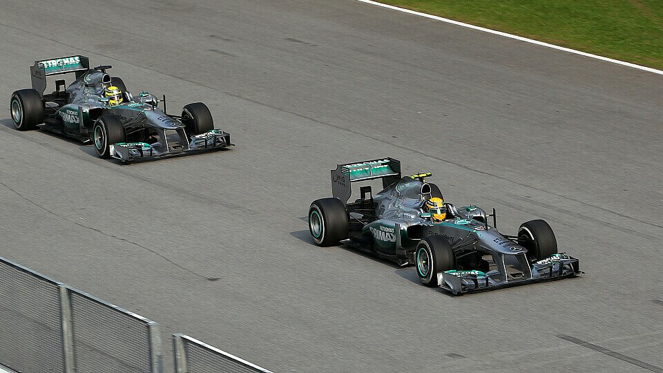 Ein wahrer Champion hätte in Rosbergs Situation überholt, glaubt Berger, Foto: Sutton