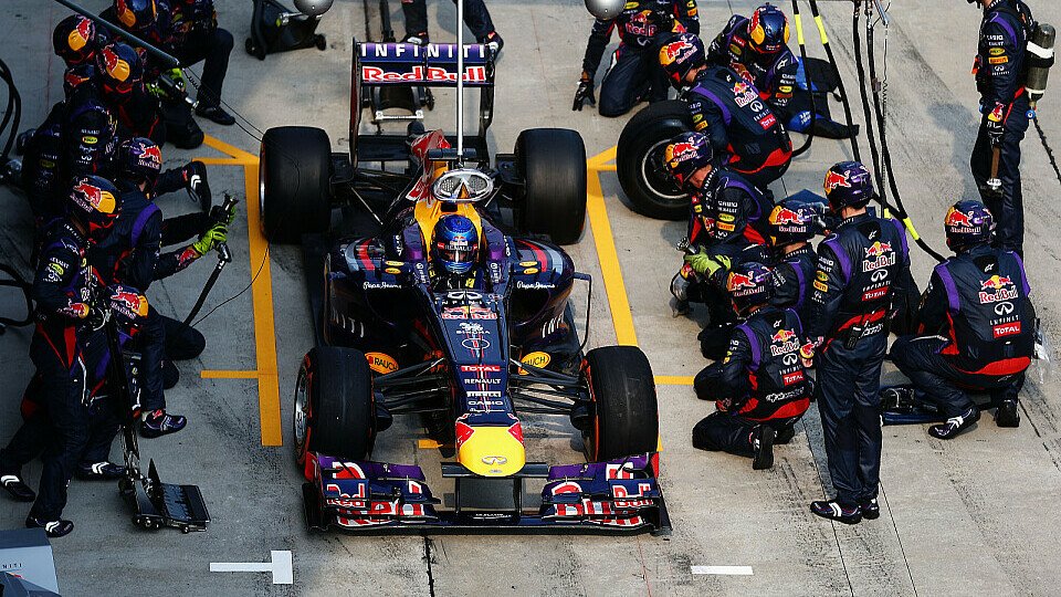 Vettel hatte die Nase zumindest in der Box vorne, Foto: Red Bull