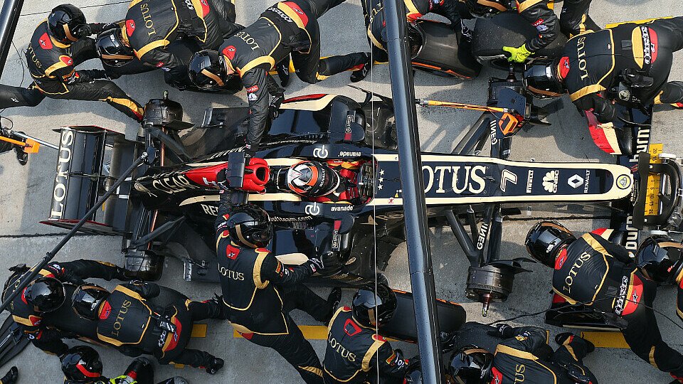 Beim Boxenstopp sieht Lotus immer noch Verbesserungspotenzial, Foto: Sutton