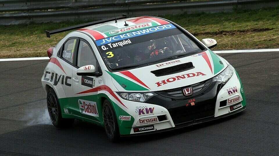 Gabriele Tarquini holte die erste Pole für Honda, Foto: WTCC