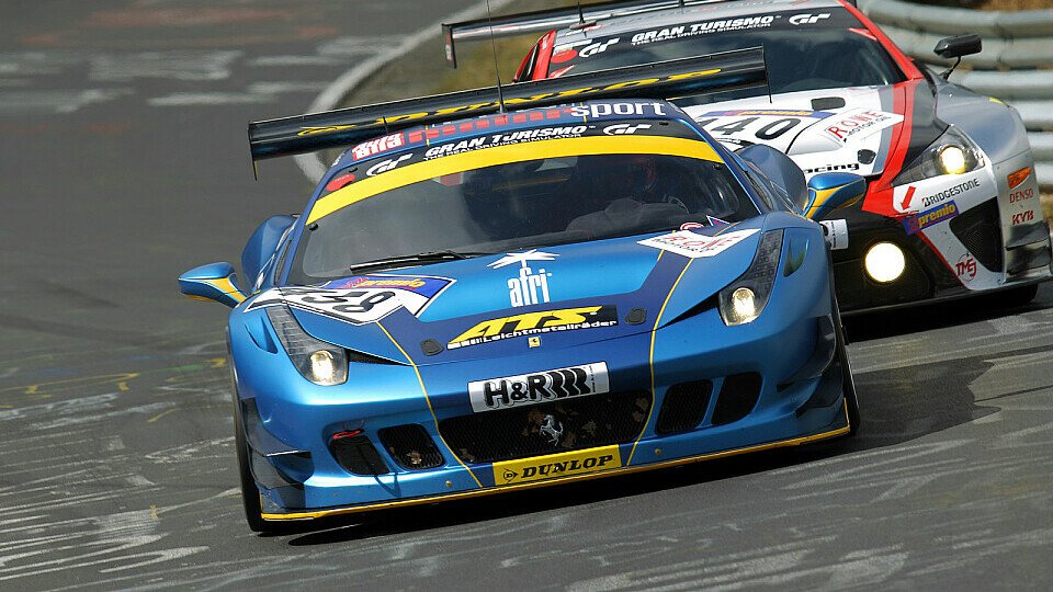 Die beiden GT Corse-Ferrari mischten das Feld auf, Foto: GT Corse