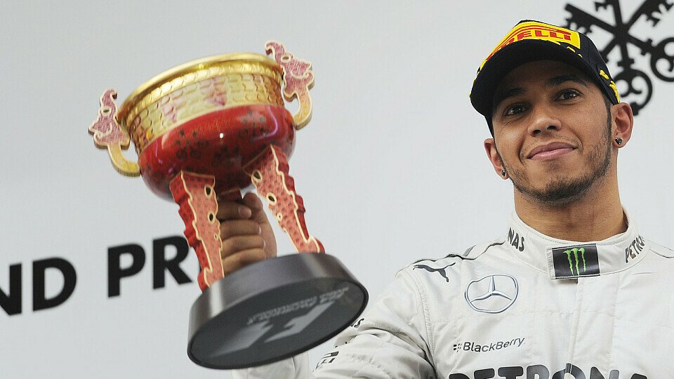 Hamilton eilt von Erfolg zu Erfolg, Foto: Mercedes-Benz