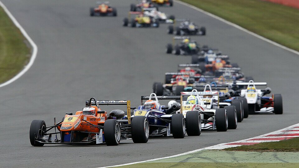 Bei den Nachwuchsfahrern ging es wieder hart zur Sache, Foto: FIA F3