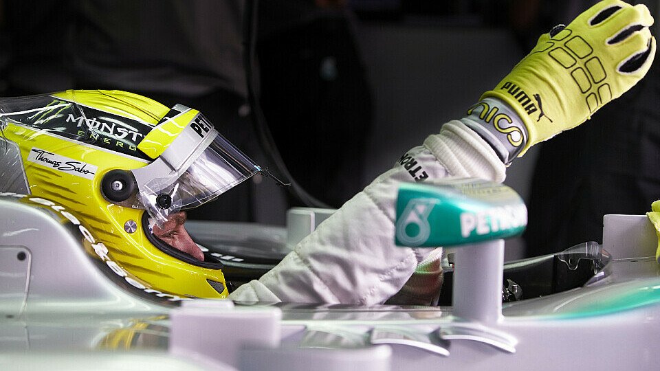 Nico Rosberg sieht durchaus Verbesserungspotential am Silberpfeil, Foto: Mercedes AMG