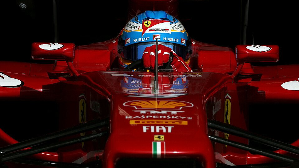 Fernando Alonso liegt in der WM-Wertung auf Rang vier, Foto: Sutton Fernando Alonso liegt in der WM-Wertung auf Rang vier, Foto: Sutton