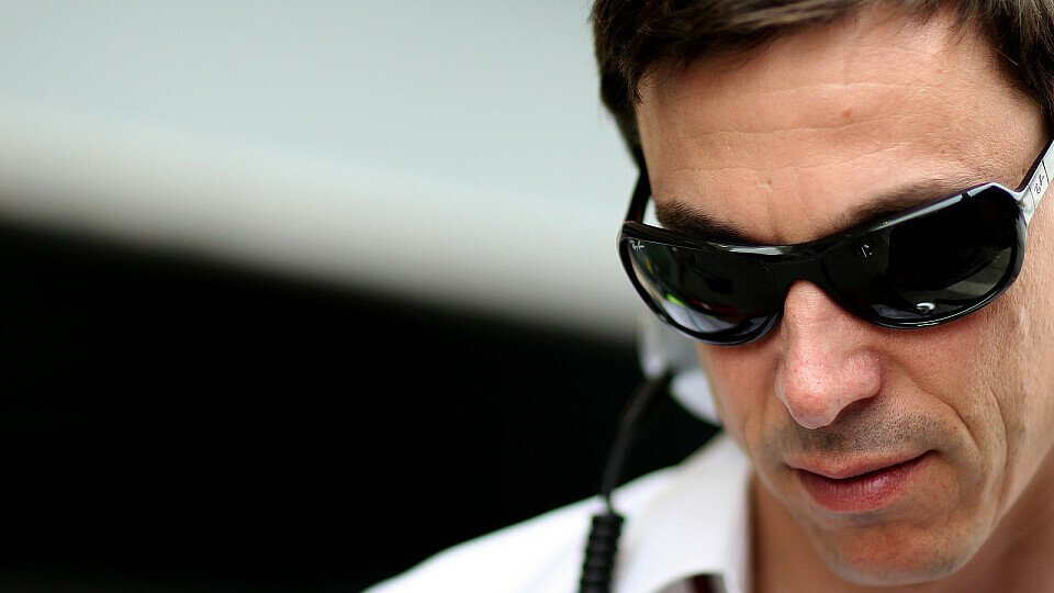 Toto Wolff hält die Situation mit McLaren 2014 für unglücklich, Foto: Sutton