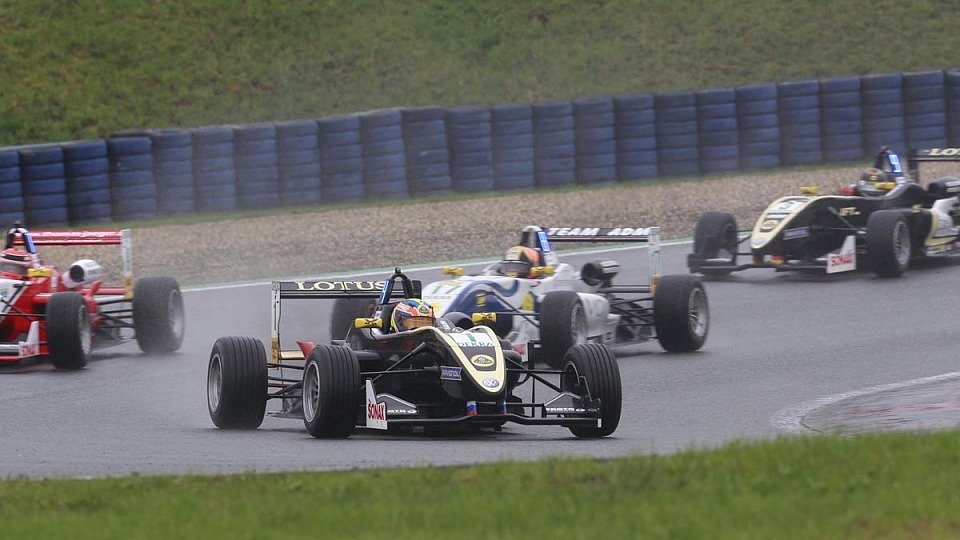 Der Formel 3 Cup startete in Oschersleben in die neue Saison, Foto: F3V