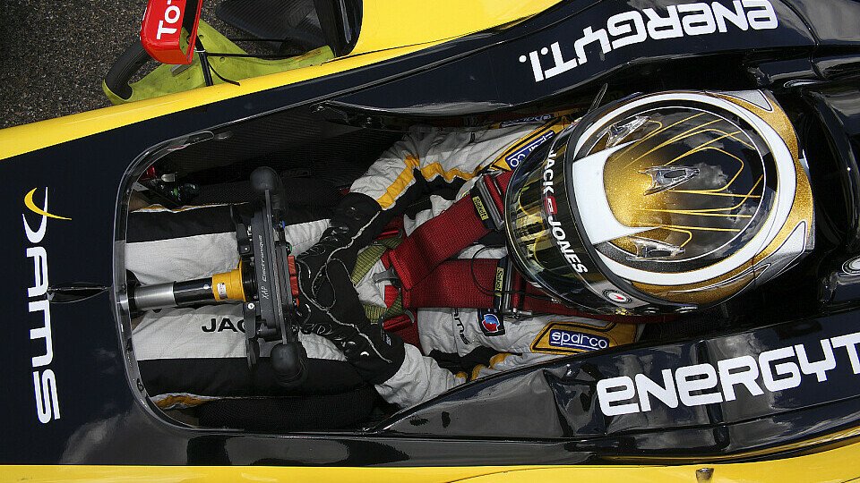 Kevin Magnussen behielt deutlich die Oberhand, Foto: WS by Renault