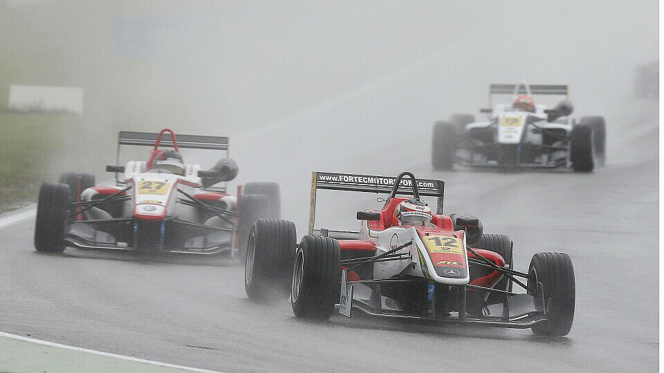 Fortec könnte mit Luis Derani in die Auto GP einsteigen, Foto: FIA F3