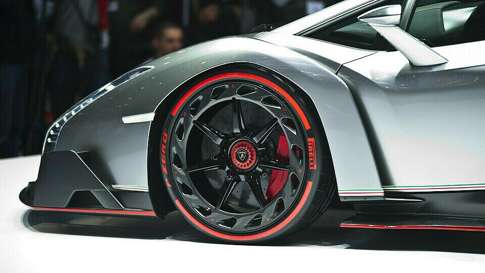 Spektakulär und schnell: So inszeniert sich Lamborghini auch in der Super Trofeo, Foto: Pirelli