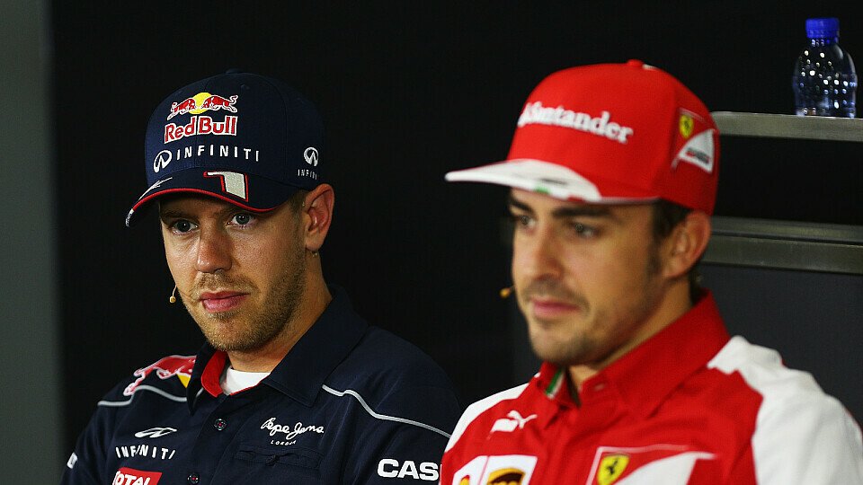 Vettel und Alonso gewannen jeweils zwei GP, Foto: Red Bull