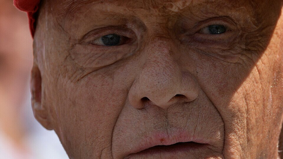 Niki Lauda sieht nach wie vor keinen Regelverstoß, Foto: Sutton
