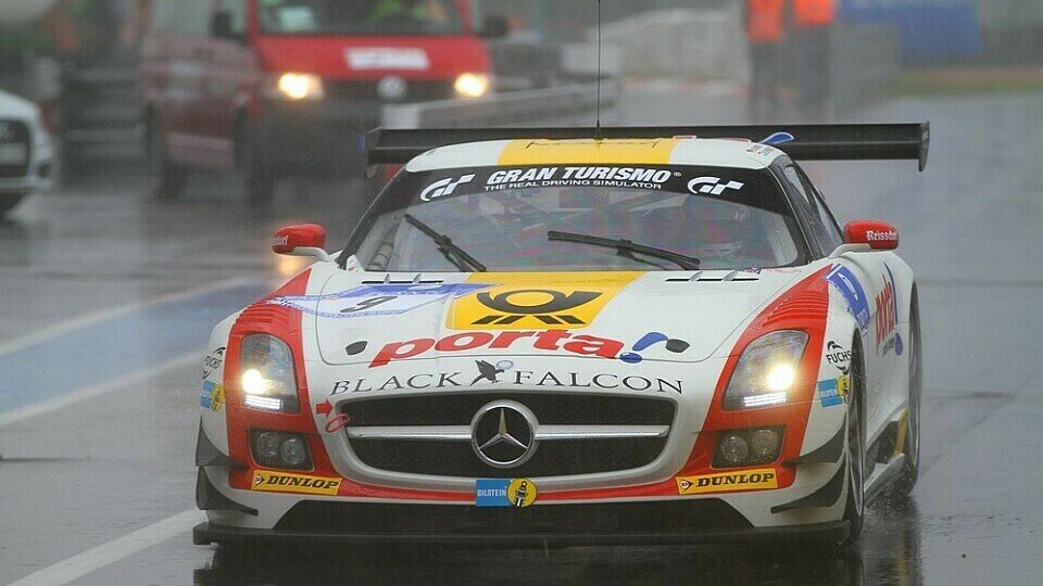 Mercedes hat die Führung beim 24-Stunden-Rennen übernommen, Foto: Patrick Funk