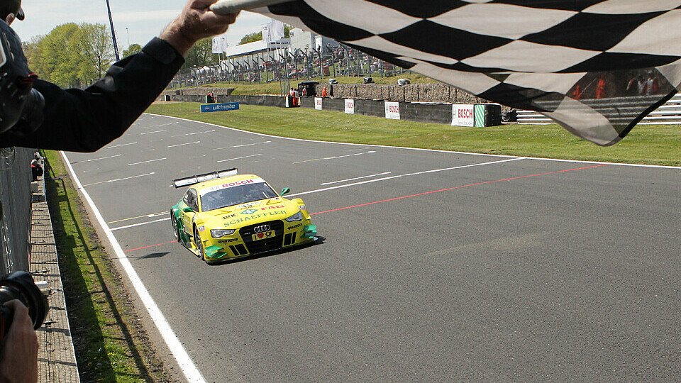 Mike Rockenfeller entschied das letzte Rennen in Brands Hatch für sich, Foto: RACE-PRESS