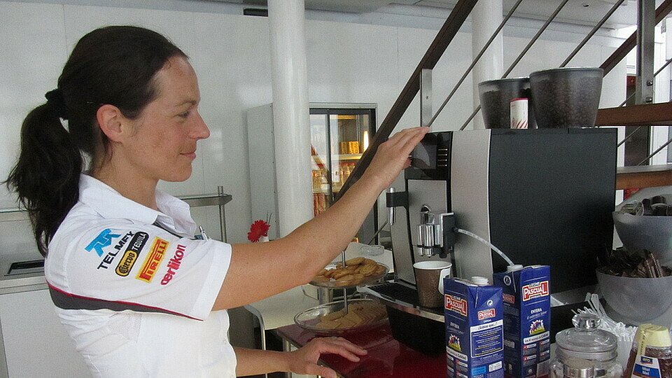 Katrin Steinmann ist die gute Seele der Sauber-Hospitality, Foto: adrivo Sportpresse