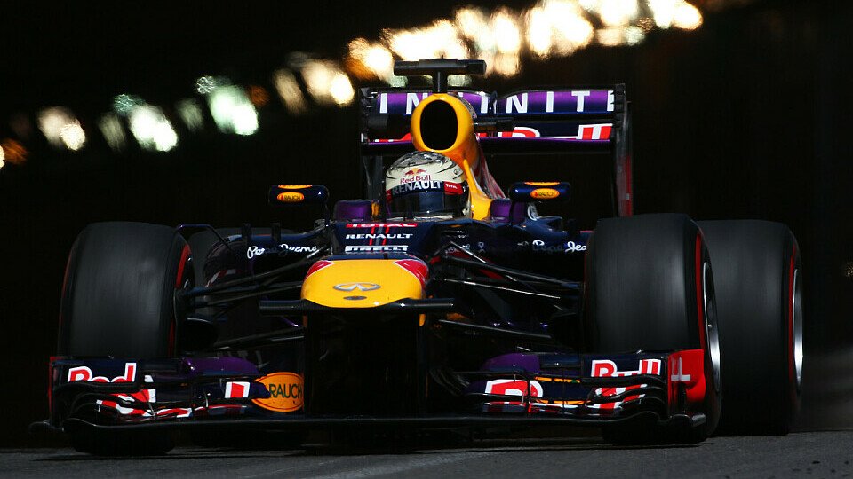 Schafft es Sebastian Vettel an beiden Silberpfeilen vorbei?, Foto: Sutton