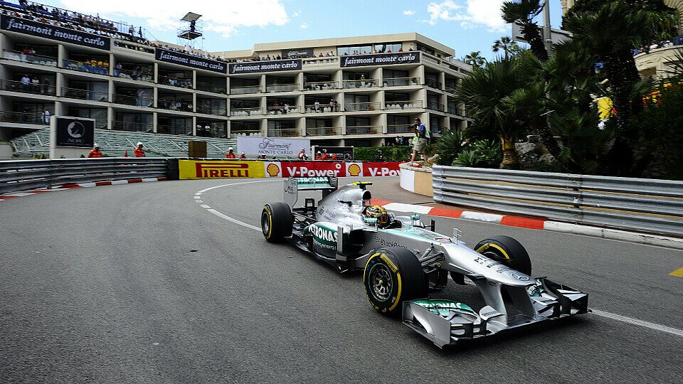 Lewis Hamilton musste sich am Samstag nur Teamkollege Nico Rosberg geschlagen geben, Foto: Sutton