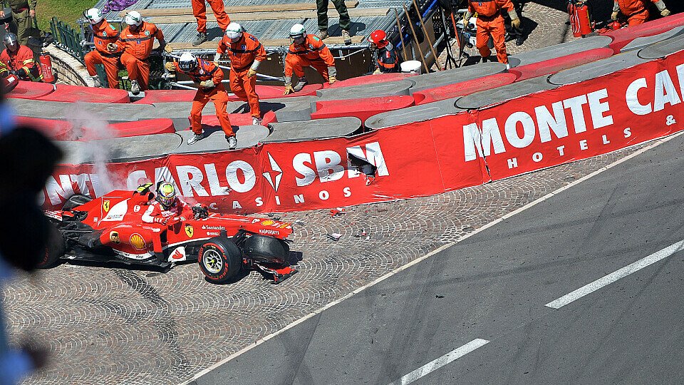 Felipe Massa musste nach seinem Crash ins Krankenhaus - ist aber wohlauf, Foto: Sutton