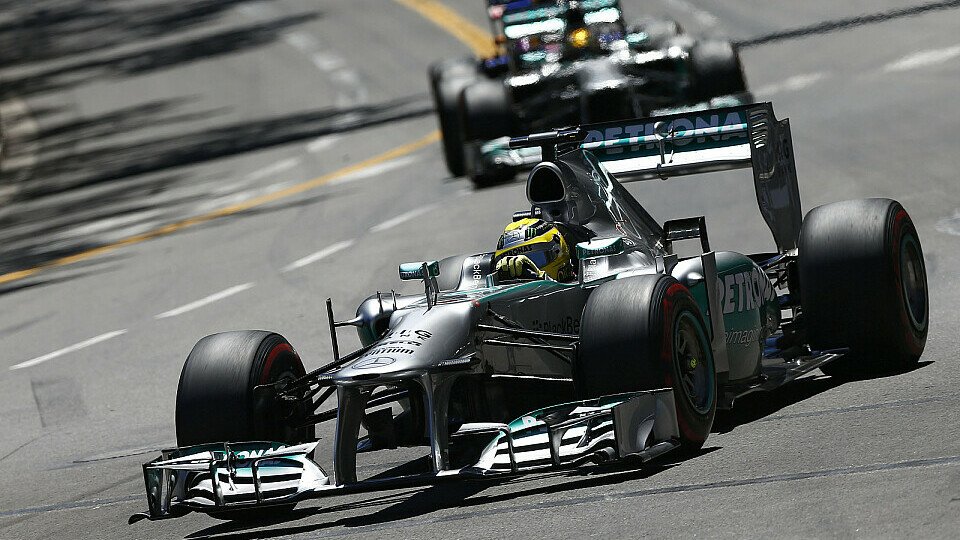 Nico Rosberg zeigte, wie wichtig der Topspeed in Monaco ist..., Foto: Mercedes-Benz