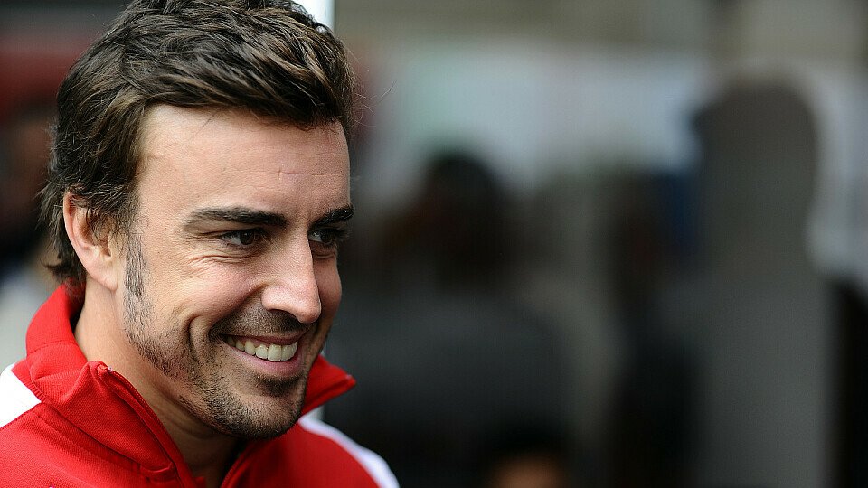 Fernando Alonso hat vor einiger Zeit soziale Netzwerke für sich entdeckt, Foto: Sutton