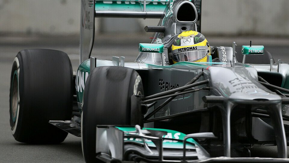Nicht die Reifen oder das Wetter waren Rosbergs Problem sondern der fehlende Ton auf seinem Ohr, Foto: Sutton