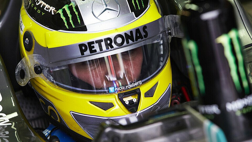 Rosberg ist froh, dass Reifen-Test-Gate hinter Mercedes liegt, Foto: Mercedes AMG