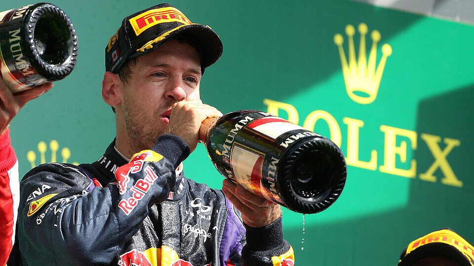 Vettel genoss den Siegeschampagner, Foto: Sutton